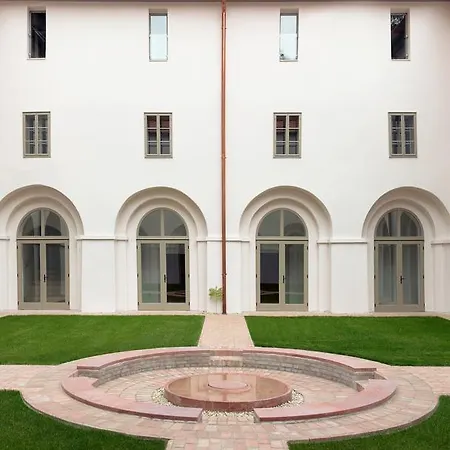 Hotel Monastery