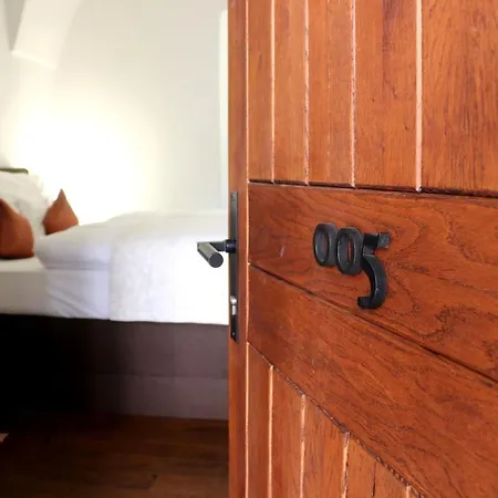 Monastery מלון סופרון