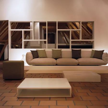 מלון Monastery סופרון