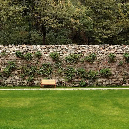 מלון Monastery 4*