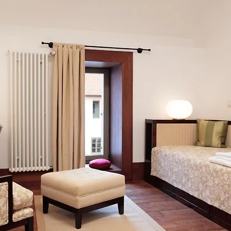 מלון Monastery 4*